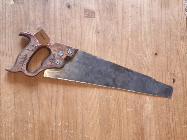 Grande scie égoïne sapin montagne 1