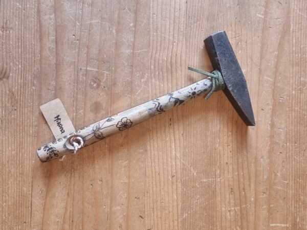 Petit Marteau décor Montagne Fleur Soleil