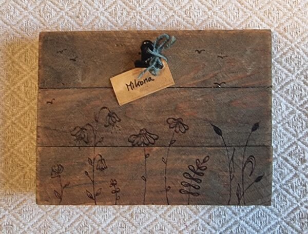 cadre photo petites fleurs pyrogravé