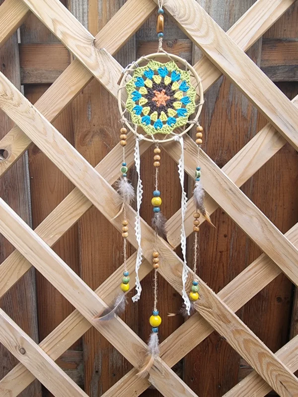 ar napperon fil epais fleur coeur 3 Suspente centrale ornée de perles en bois céramique plumes et rubans assortis